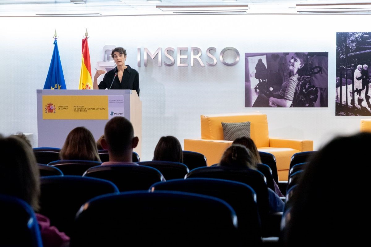 La secretaria de Estado en rueda de prensa | Foto del Ministerio de Derechos Sociales La secretaria de Estado en rueda de prensa | Foto del Ministerio de Derechos Sociales