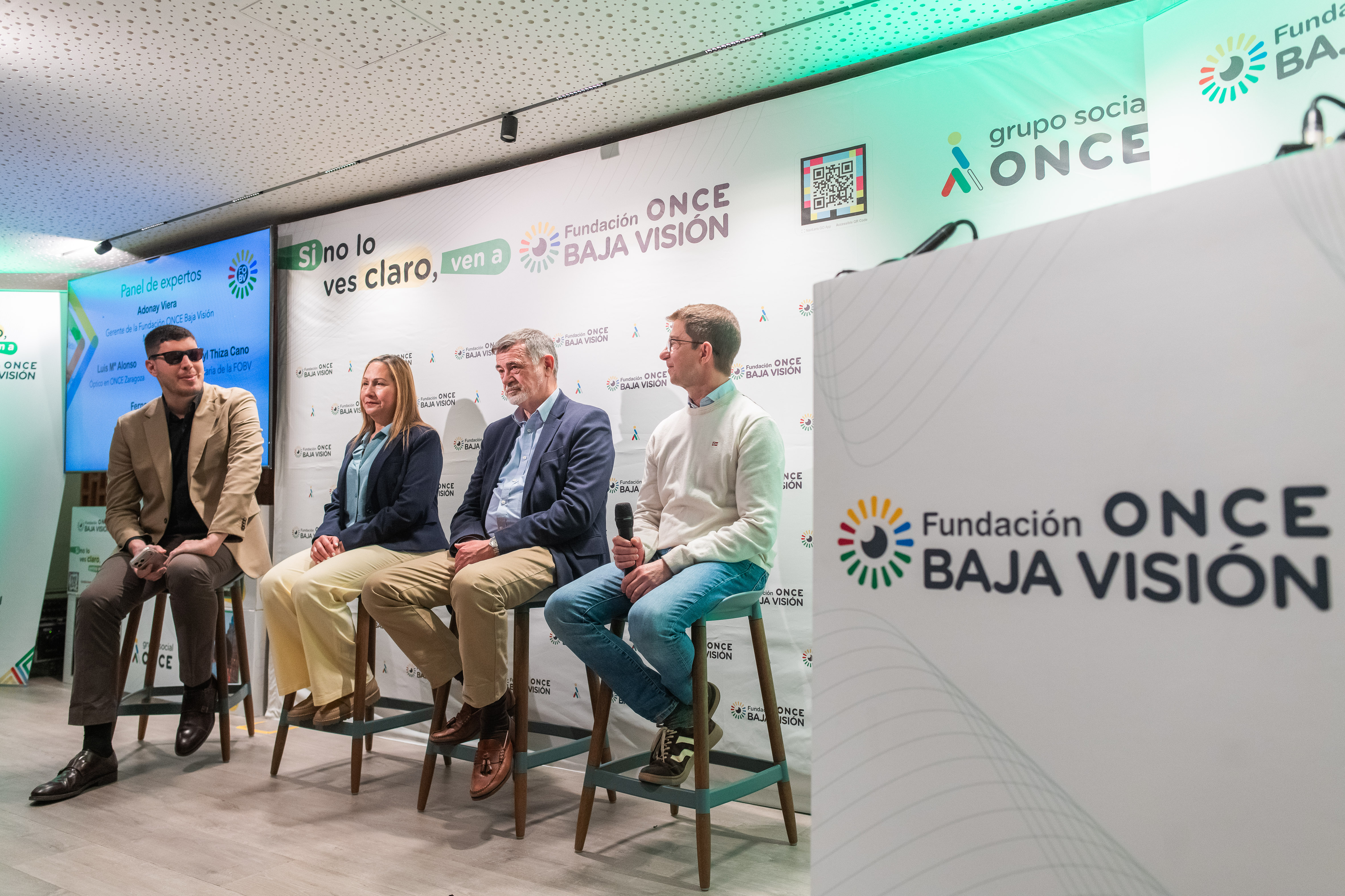 Mesa redonda de la presentación de la FOBV en Aragón