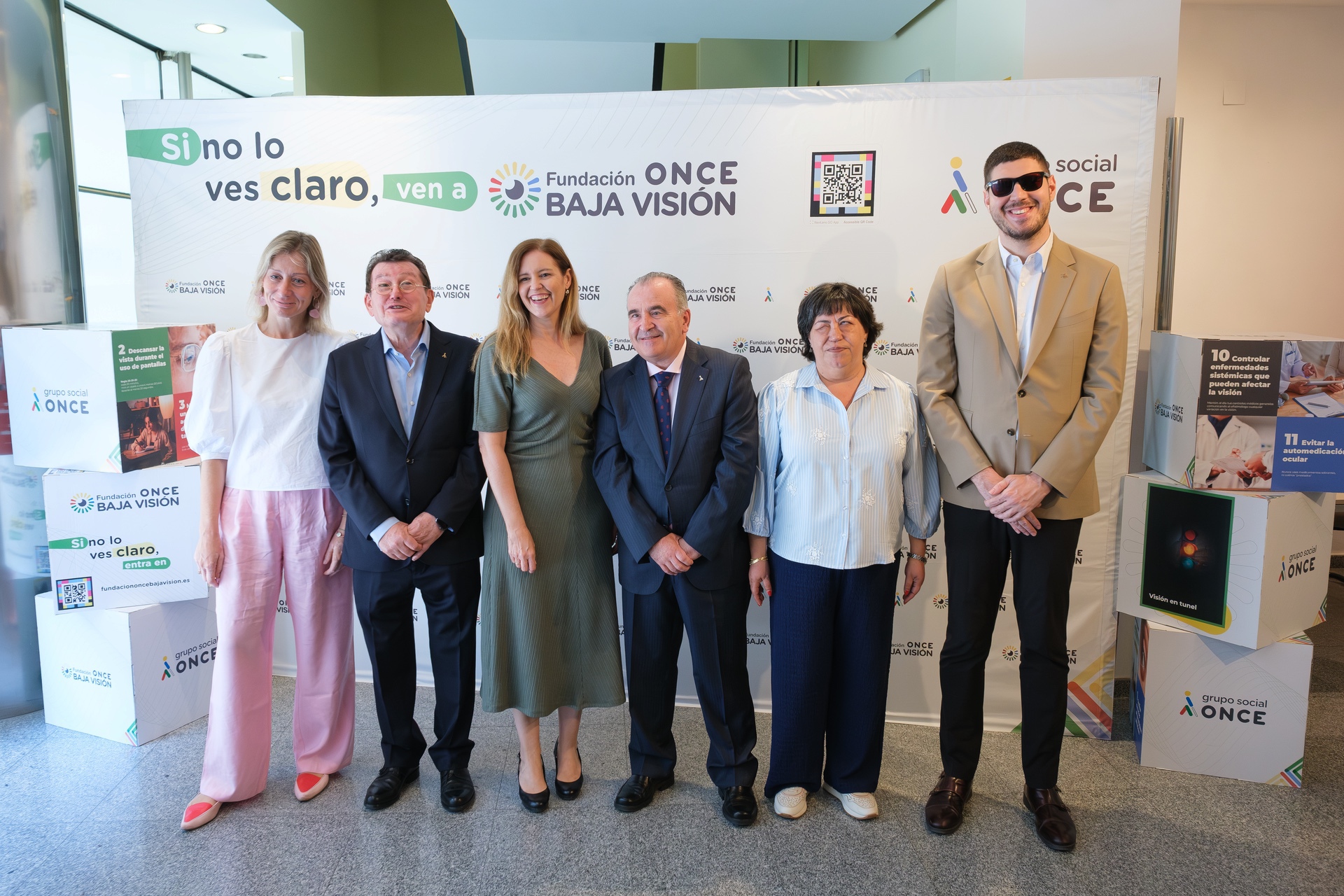 Foto de familia de la presentación de la FOBV en Madrid