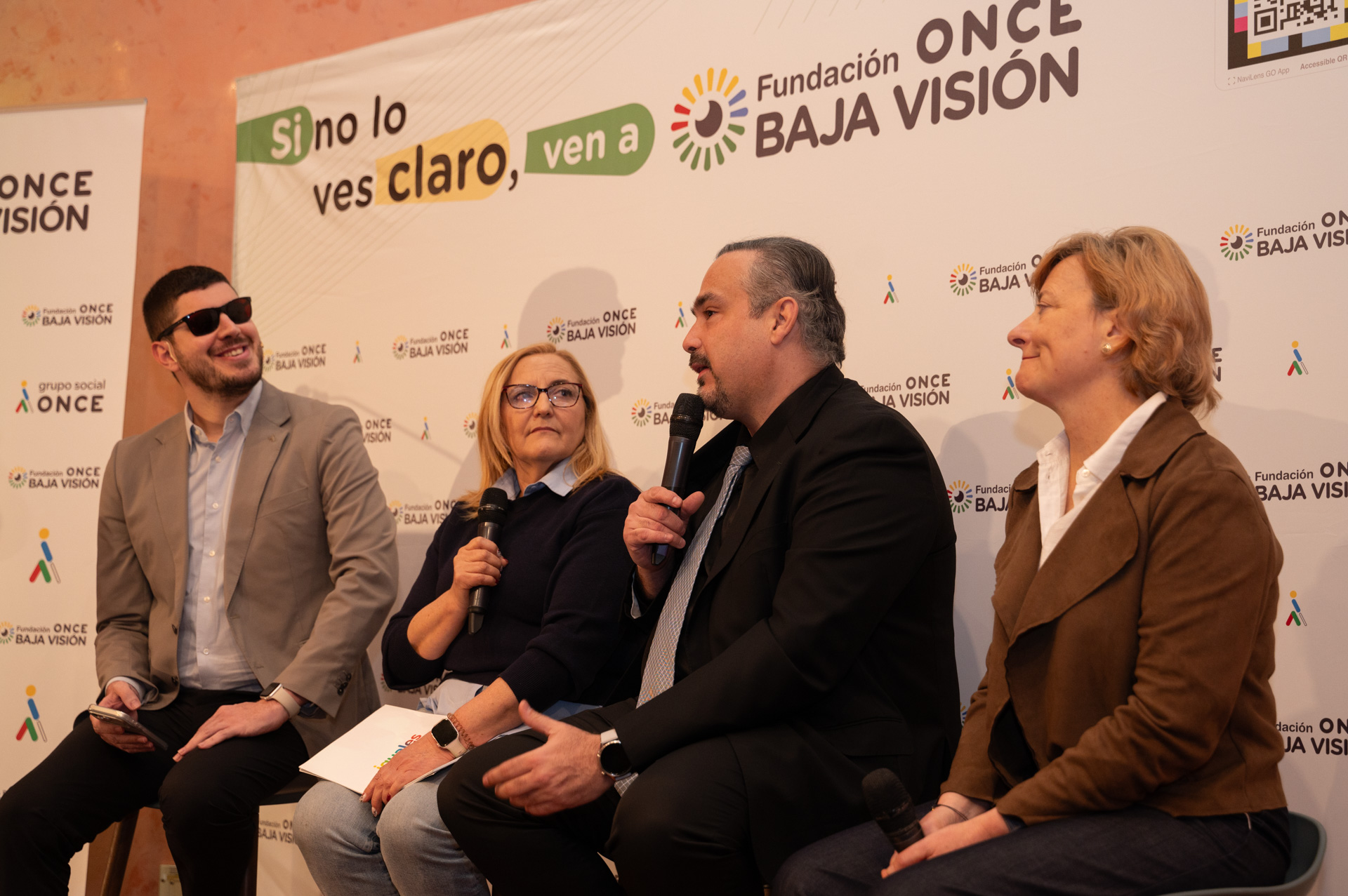 Mesa redonda de la presentación de la FOBV en Pamplona