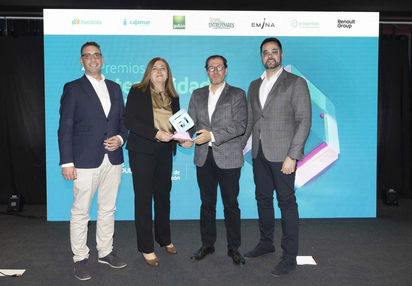 Foto de familia en el escenario